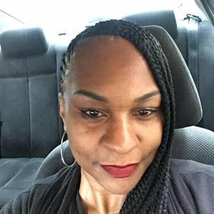 Meet your Posher, Yvette